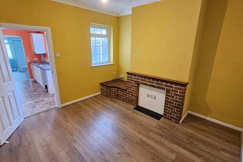 3 bedroom semi-detached house for sale, Eastwood Road, Radcliffe-On-Trent, Nottingham