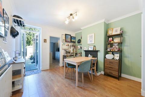 2 bedroom terraced house for sale, West Street, Ewell