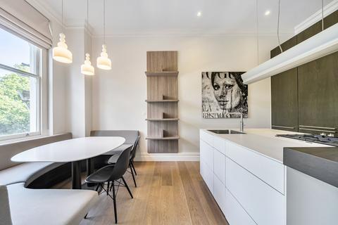 2 bedroom flat for sale, Queen's Gate, South Kensington, London
