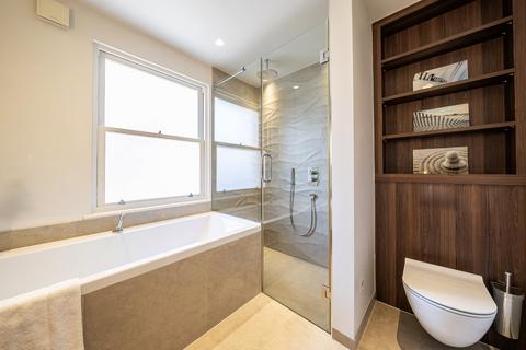 2 bedroom flat for sale, Queen's Gate, South Kensington, London