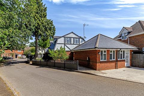 4 bedroom detached house for sale, Hazel Road, Park Street, St. Albans