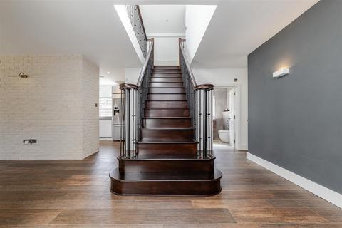4 bedroom detached house for sale, Hazel Road, Park Street, St. Albans