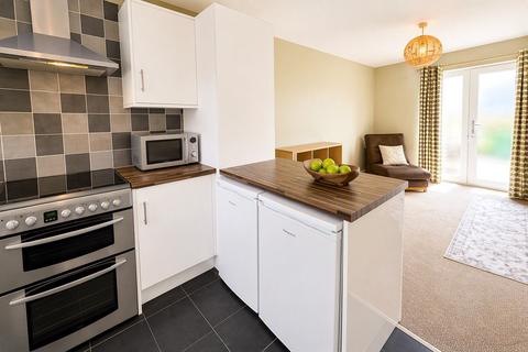 2 bedroom terraced house for sale, Hovenden Gardens, NOTTINGHAM, Nottinghamshire, NG7