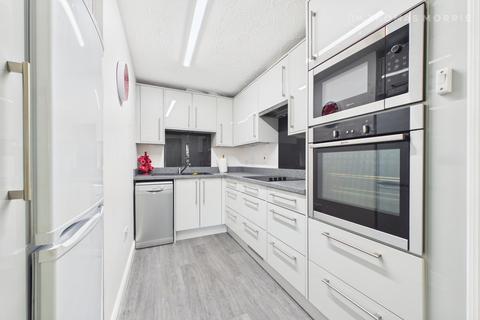 1 bedroom apartment for sale, Crosshall Road, St. Neots PE19