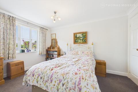 1 bedroom apartment for sale, Crosshall Road, St. Neots PE19