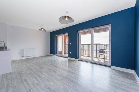 2 bedroom flat for sale, Carmen Court, London N20