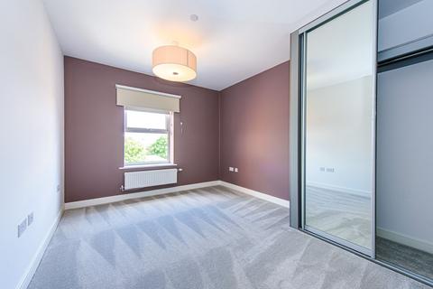 2 bedroom flat for sale, Carmen Court, London N20