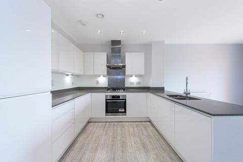 2 bedroom flat for sale, Carmen Court, London N20