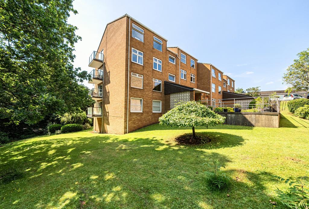 Apartment in Bristol, Stapleton - View 2