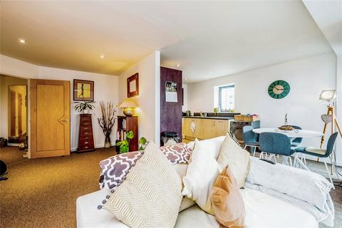 2 bedroom flat for sale, Churchill Way, Cardiff, CF10