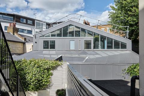 3 bedroom semi-detached house for sale, London NW1