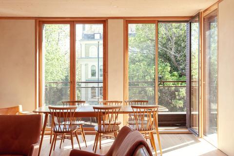 Villa Fontaine, Sydenham Hill, London SE26