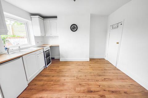 2 bedroom terraced house to rent, Nursery Road, Barnton, CW8