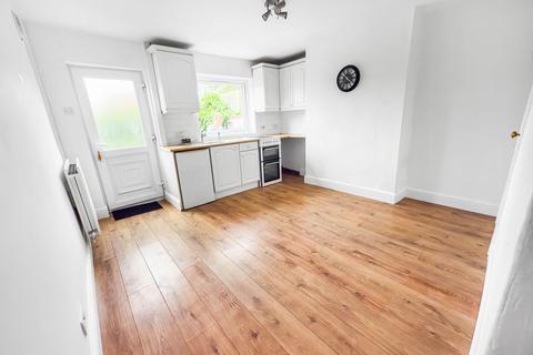2 bedroom terraced house to rent, Nursery Road, Barnton, CW8
