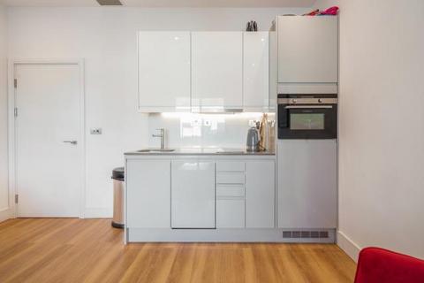 2 bedroom apartment for sale, Bath Road, Slough