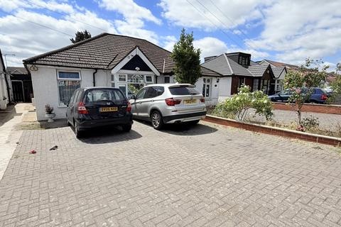 Pinkwell Avenue, UB3 1NQ