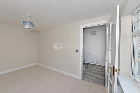 4 bedroom semi-detached house for sale, Garnet Close, Mansfield