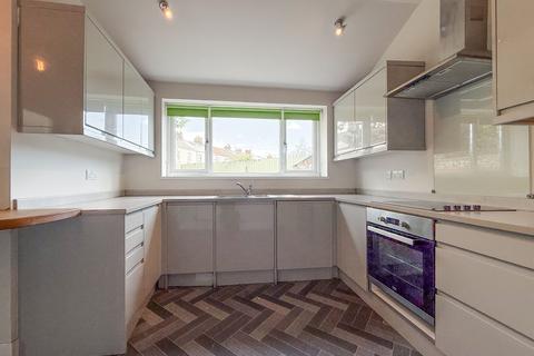 4 bedroom terraced house for sale, Caerleon Road, Newport, NP19
