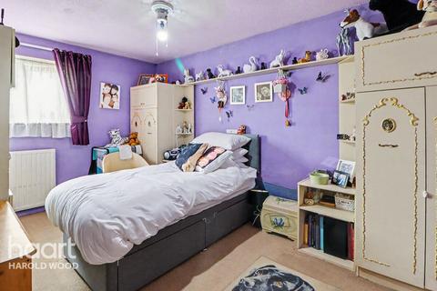 Masefield Close, Heaton Grange
