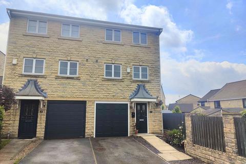 3 bedroom semi-detached house for sale, Birk Hey Close, Brighouse HD6