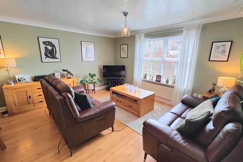 3 bedroom semi-detached house for sale, Birk Hey Close, Brighouse HD6