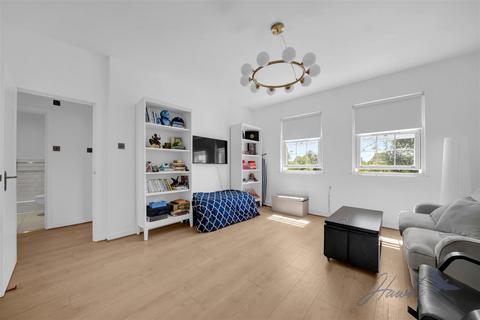 2 bedroom flat for sale, Helena Square | Riverside Location | London, SE16