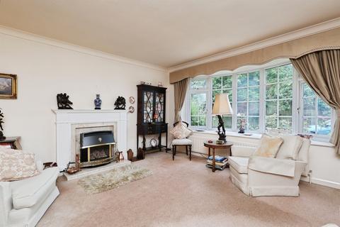 4 bedroom detached house for sale, Hookstone Oval, Harrogate