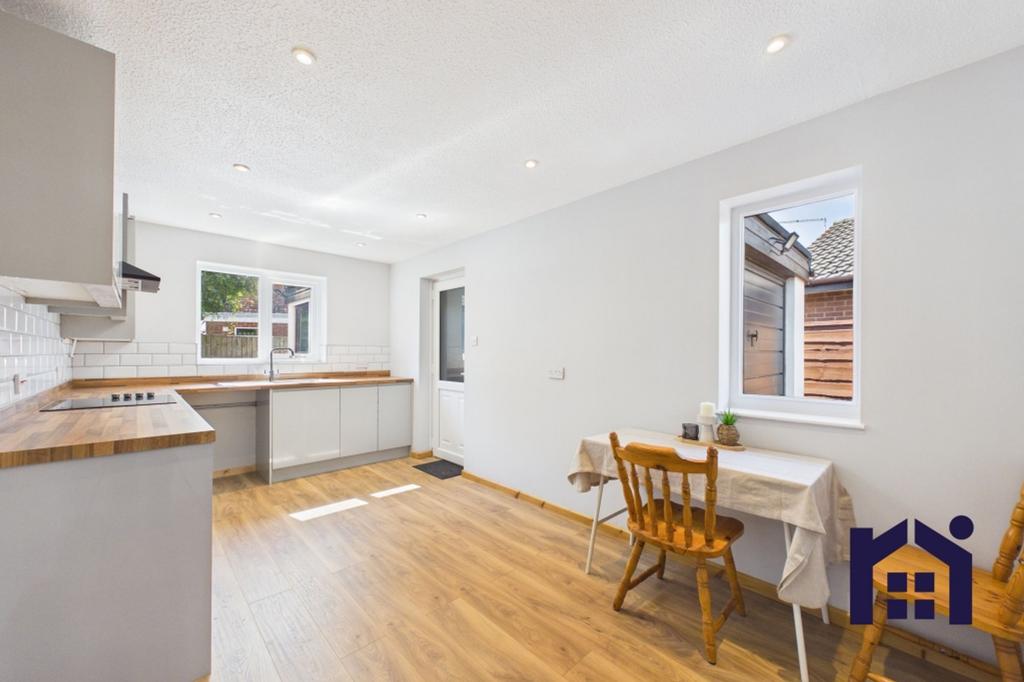 Dining kitchen