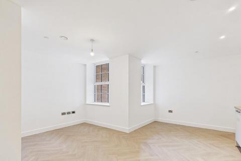 Studio for sale, Fountain Court, Birmingham B4