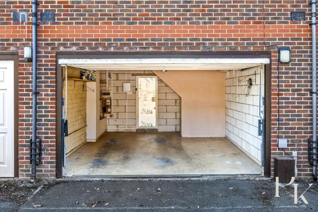 House in Hove, Brunswick - View 3