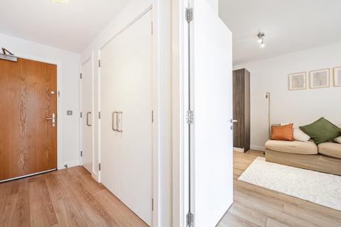 1 Silvertown Square, London, E16 1GW