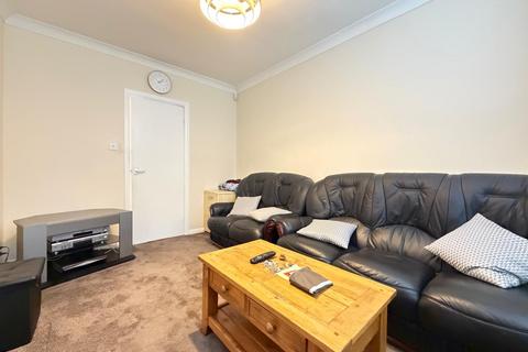 4 bedroom end of terrace house for sale, Burnham Gardens, Hounslow TW4