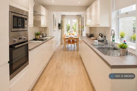 1 bedroom in a house share to rent, Waverley Road, Reading, RG30