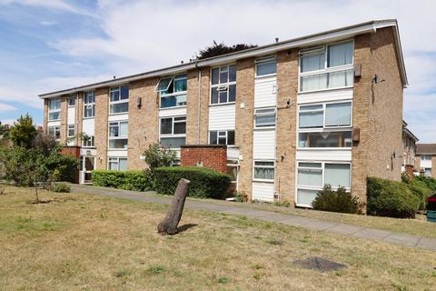 1 bedroom flat for sale, Belcroft Close, Bromley