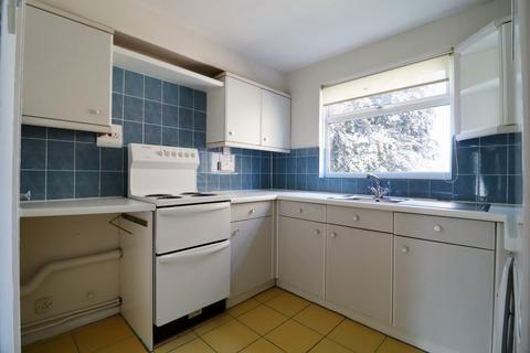 1 bedroom flat for sale, Belcroft Close, Bromley