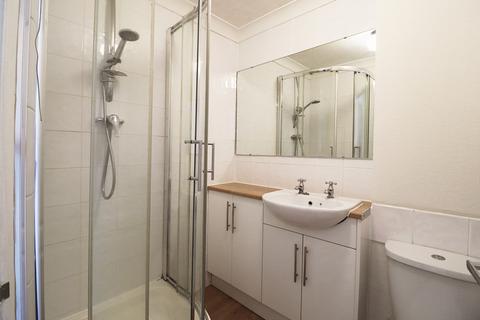 1 bedroom flat for sale, Belcroft Close, Bromley