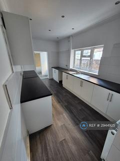 3 bedroom terraced house to rent, Sidney St, Cleethorpes, DN35
