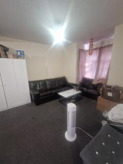 3 bedroom house to rent, Surrey Road, Barking IG11