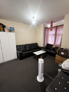 3 bedroom house to rent, Surrey Road, Barking IG11