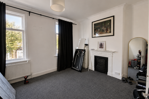 3 bedroom house to rent, Surrey Road, Barking IG11