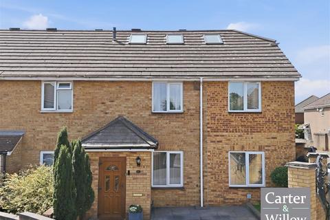 5 bedroom end of terrace house for sale, Burdetts Road, Dagenham, Essex