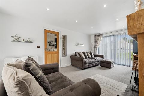 3 bedroom detached house for sale, High Street, Matlock DE4