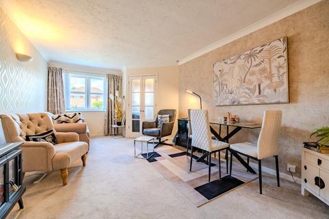1 bedroom retirement property for sale, Granville Road, Eastbourne BN20