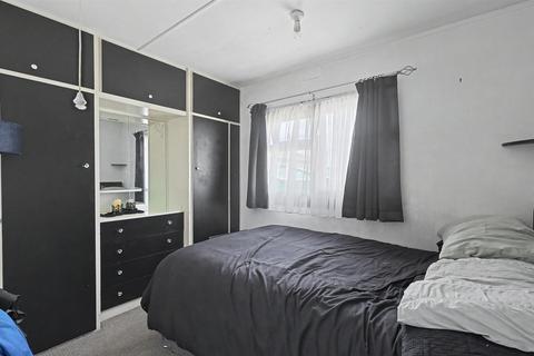 2 bedroom park home for sale, Highfield, Tower Park, Hockley SS5