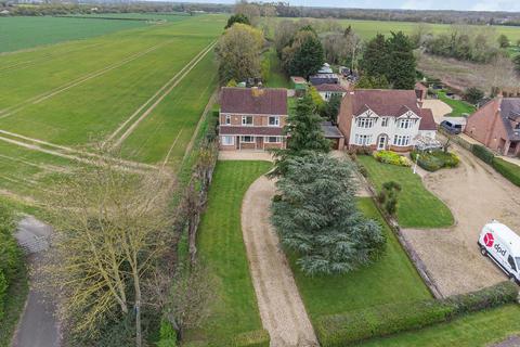 4 bedroom detached house for sale, Lincoln Road, Glinton