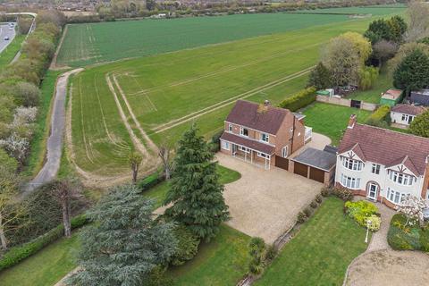 4 bedroom detached house for sale, Lincoln Road, Glinton