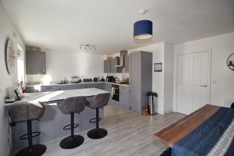 4 bedroom detached house for sale, Brewton drive, Deeping St James