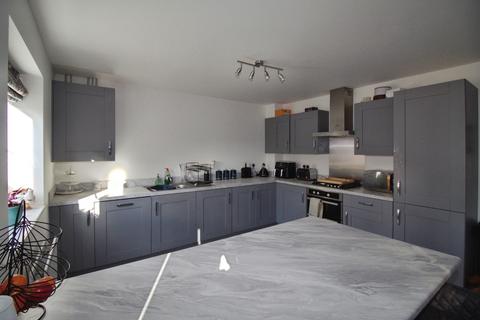 4 bedroom detached house for sale, Brewton drive, Deeping St James