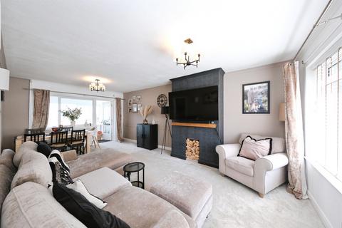 3 bedroom detached house for sale, Dalebrook Road, Burton-On-Trent