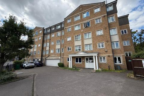 undefined, High Street, Feltham, TW13